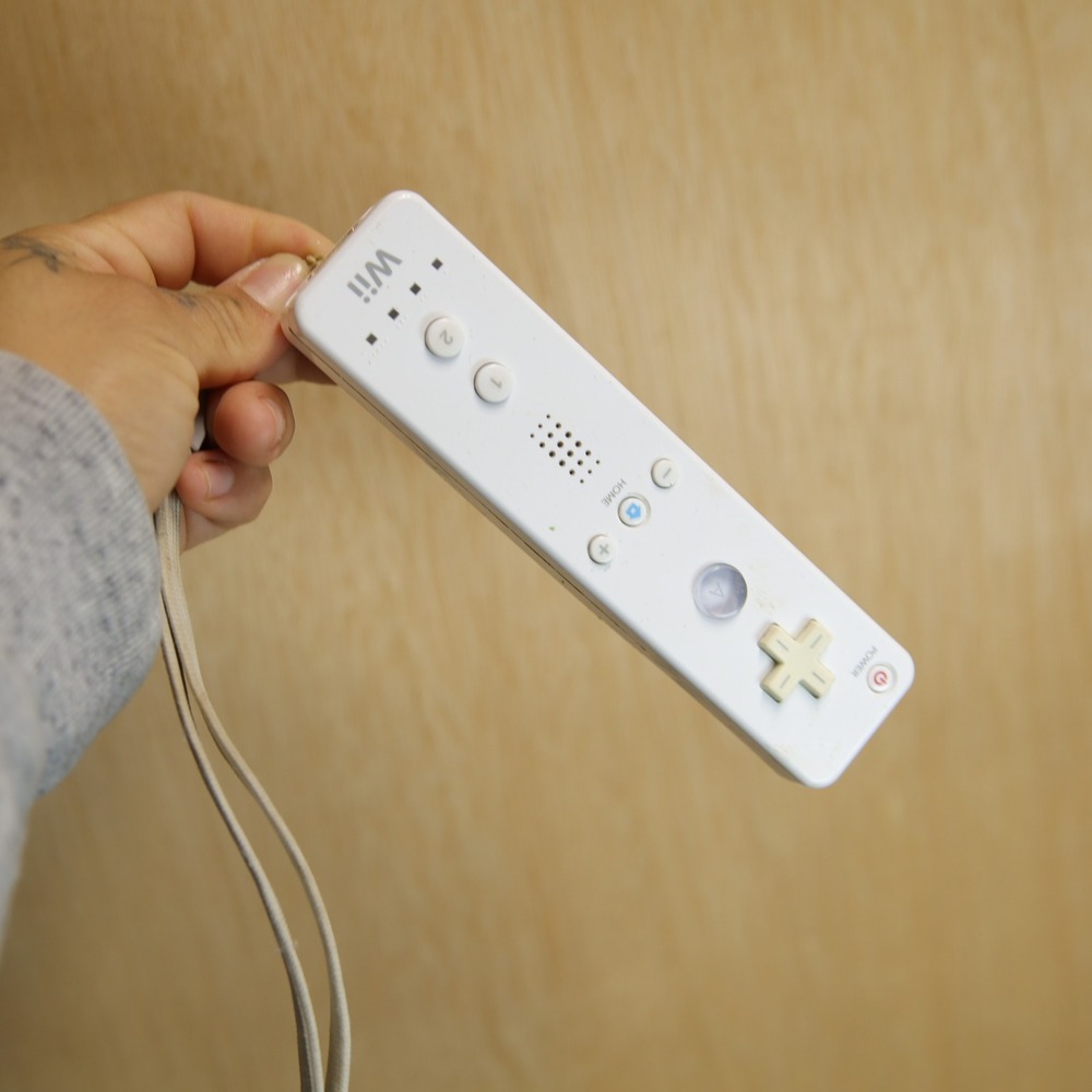 Nintendo Wii Remote Controller White RVL-003 with Wrist Strap (TESTED)